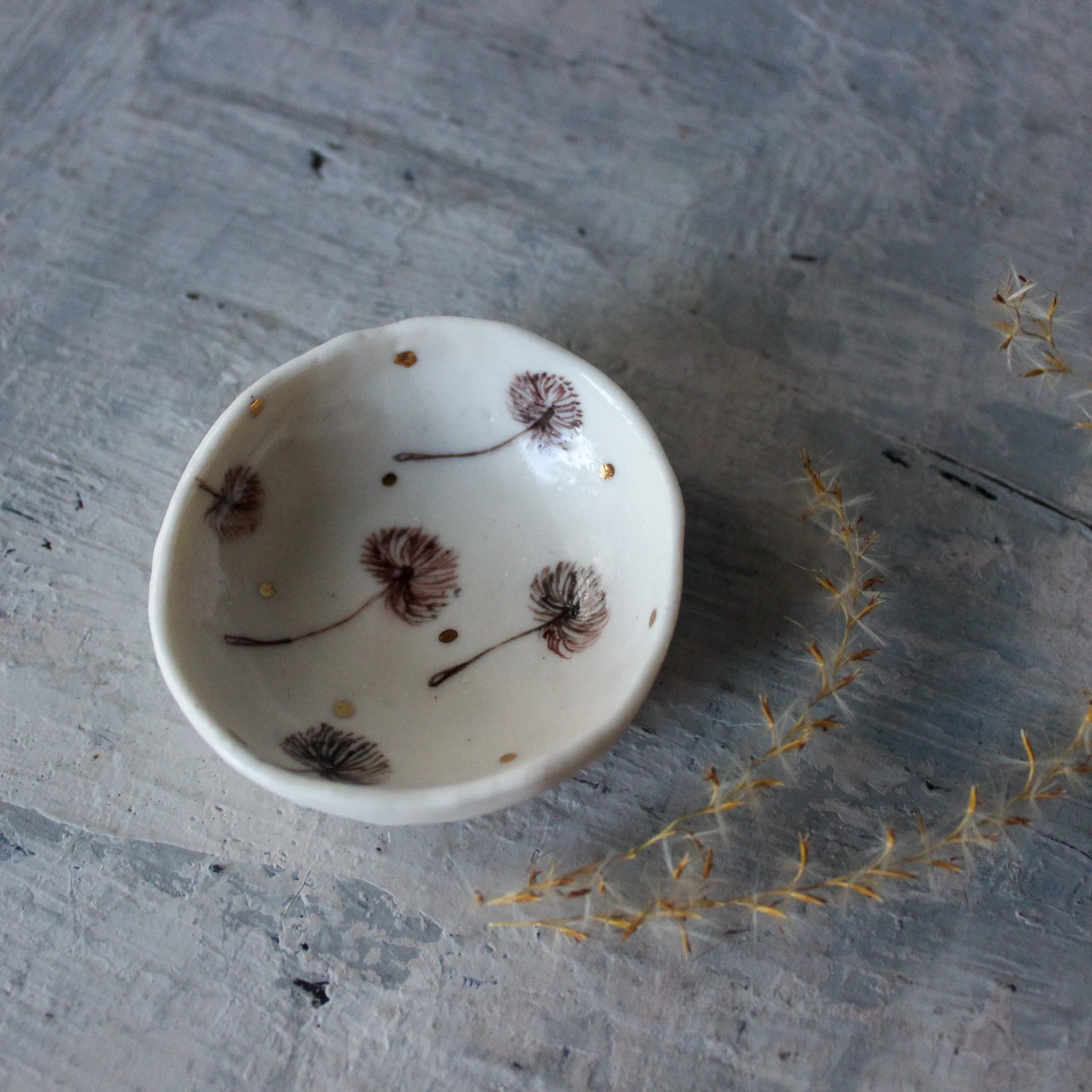 Little Sepia Dandelion Dishes