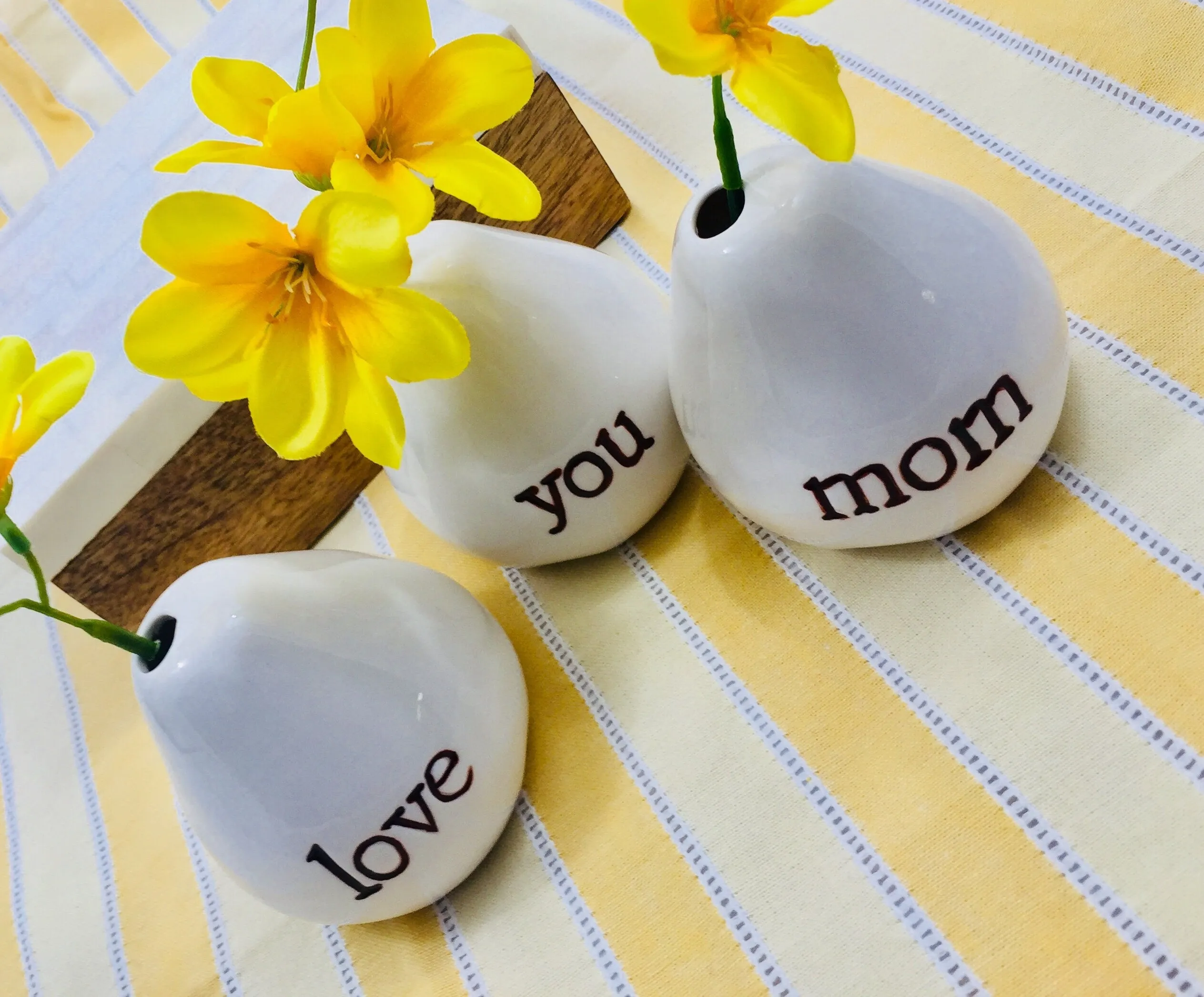 Love You Mom Vases For Flowers - Adorable White Porcelain Flower Vase Set For Mothers Day, Valentines, Christmas, Birthday, Gifts for Mom