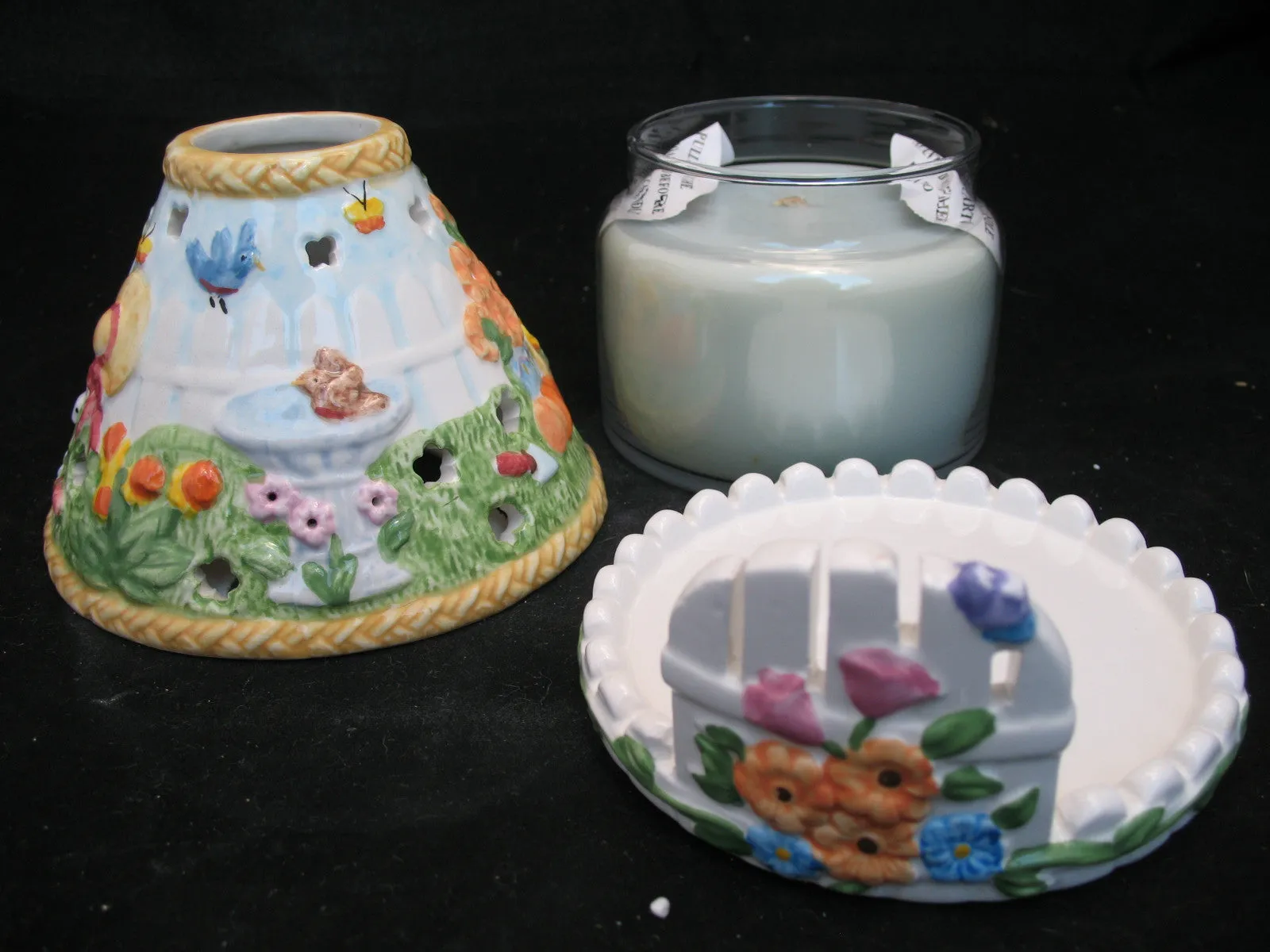 NEW NIB AVON SPRING FLORAL FLOWERS GARDEN Scented JAR CANDLE LIGHT Ceramic LAMP SHADE SET