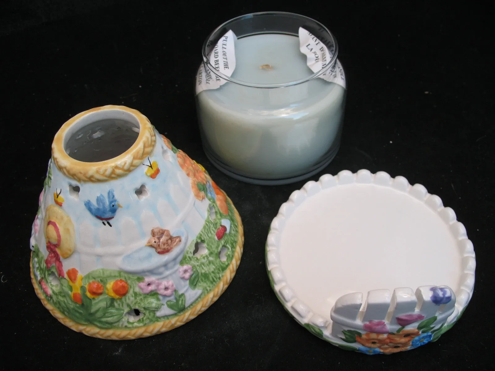 NEW NIB AVON SPRING FLORAL FLOWERS GARDEN Scented JAR CANDLE LIGHT Ceramic LAMP SHADE SET