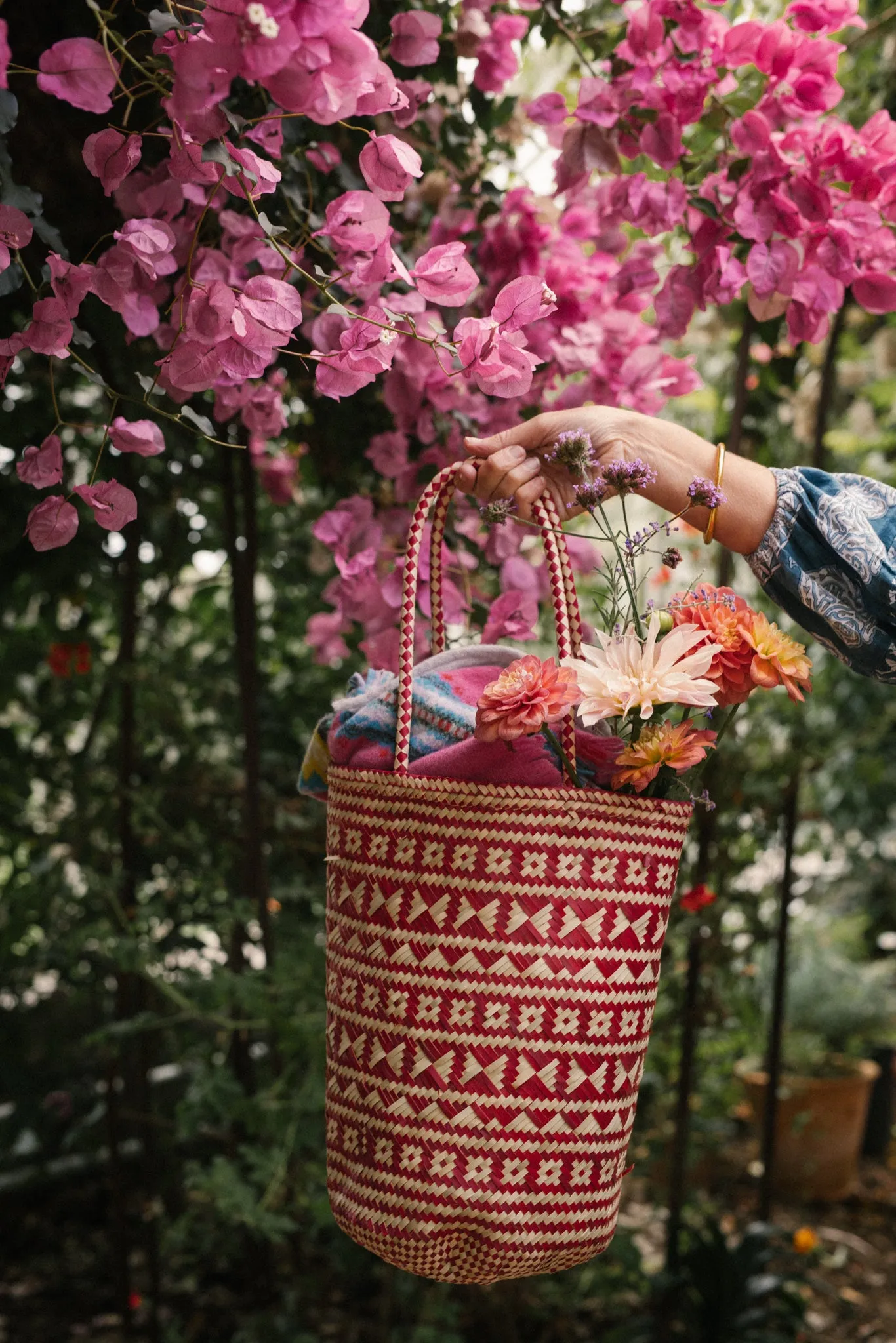 Raffia Beach Basket in Red